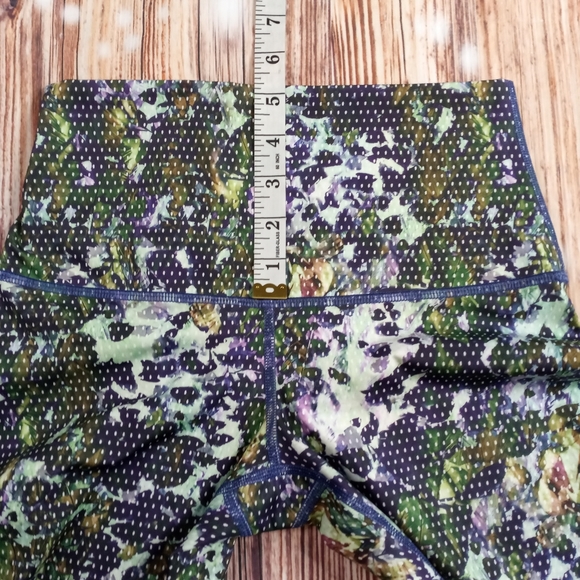Lululemon Wunder Under Crop II High Rise Leggings Full-On Luxtreme Flor Size  4 - Picture 8 of 16